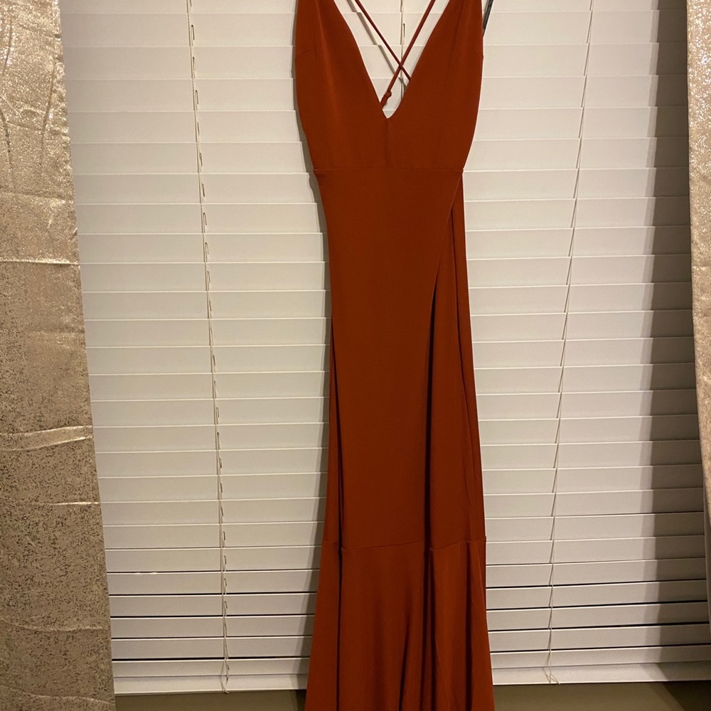 Cute backless maxi dress